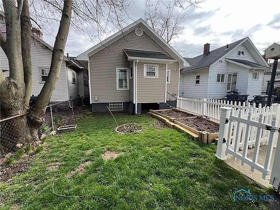 2nd image of 1948 Berkshire Pl