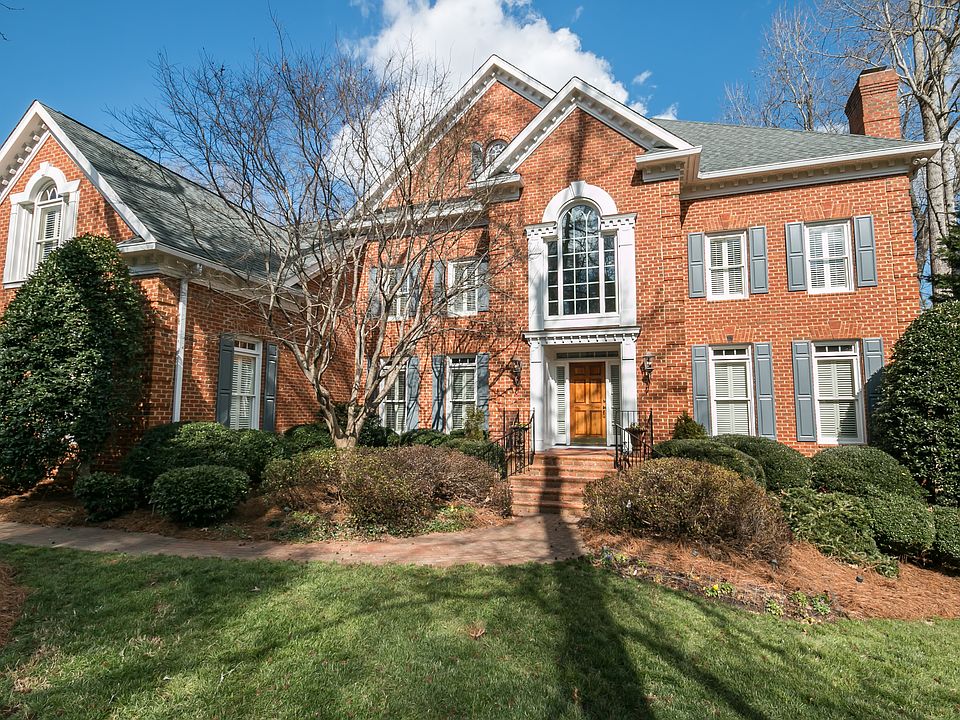 Stately home located in fron