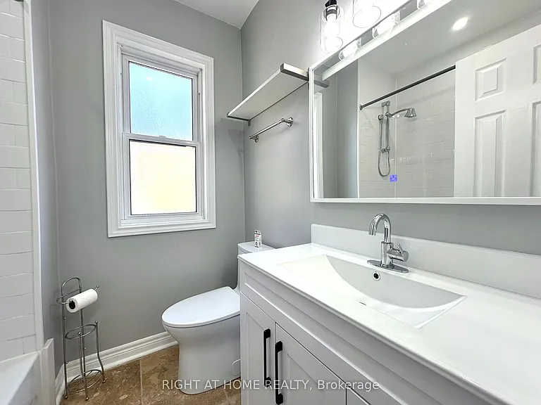 123 Lindsey Ave #UPPER — Photo 10