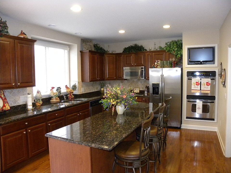 1st image of 8301 Chatham Dr #20