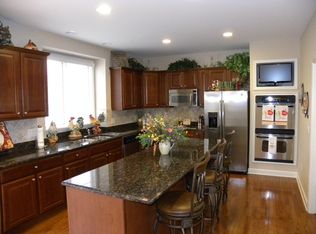 8301 Chatham Dr #20, Canton, MI 48187