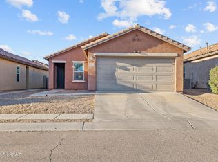 7570 E Kinnison Wash Loop, Tucson, AZ 85730