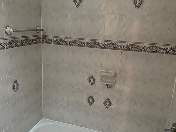5th image of 1025 E 104th St #2