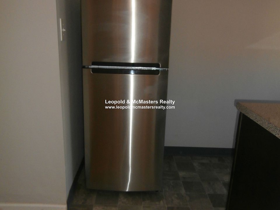 1st image of 36 Woodstock Ave #1