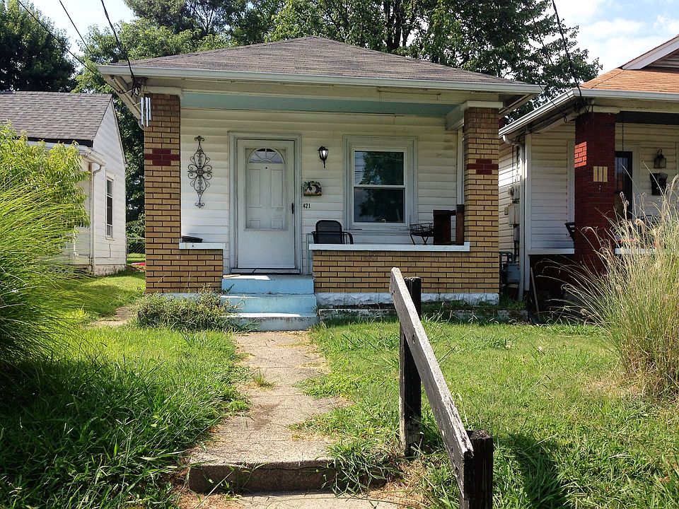 1st image of 421 E Brandeis Ave