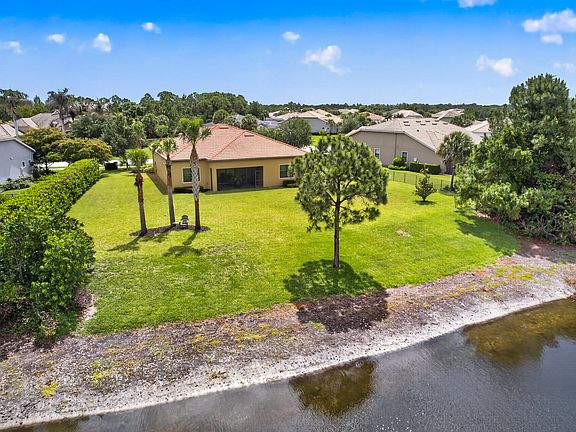 5th image of 941 SW Sea Green Street