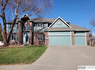 5917 S 175th Cir, Omaha, NE 68135