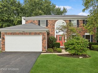 1028 W Stone Creek Cir, Crystal Lake, IL 60014