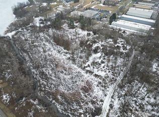 5959 Ford Ct, Brighton, MI 48116