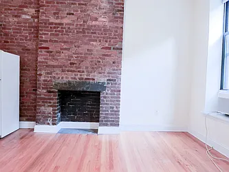 Rented by Urban Real Estate Inc