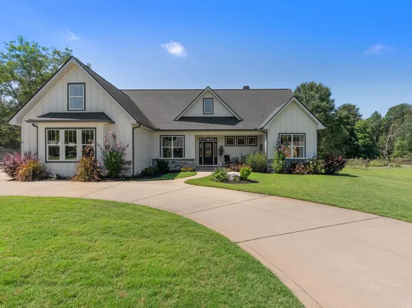17 Joan Dr, Taylors, SC 29687