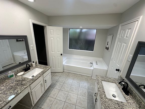 4th image of 5610 Longforest Dr