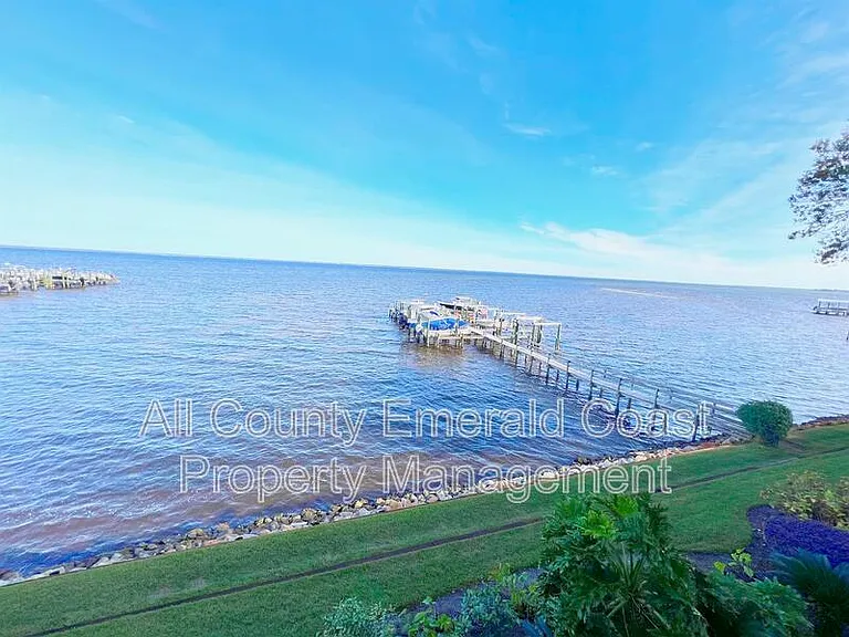 420 Oak Harbour Ln #201 — Photo 43