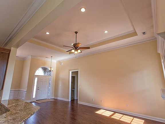 5th image of 9057 Abingdon Dr