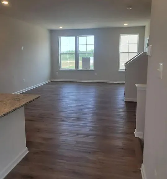 71 Arsberg Dr — Photo 3