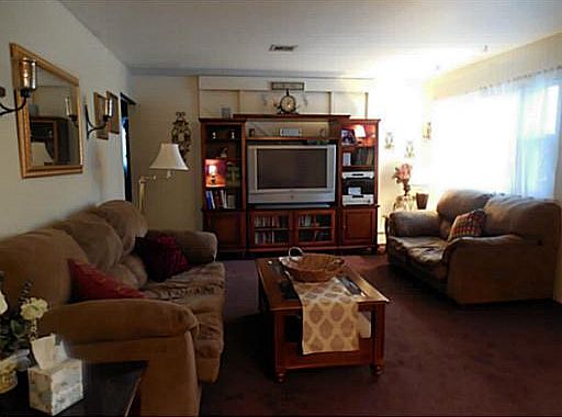 4th image of 30 Harmony St