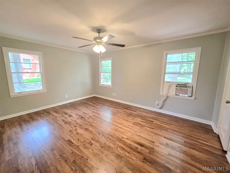 2663 Ashlawn Dr — Photo 11