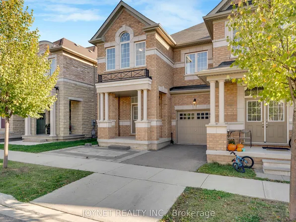 3303 Jacob Way, Oakville, ON L6M 5J9