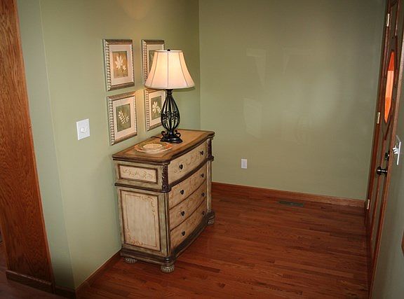 5th image of 34 Harrison Oaks Dr