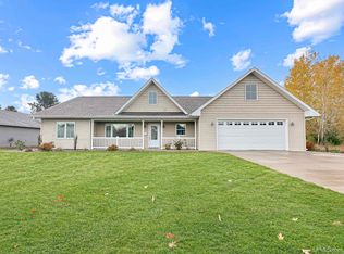 1711 21st Ave S, Escanaba, MI 49829