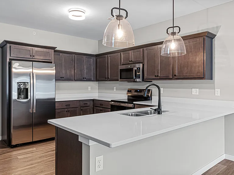Madison Ave Condos — Photo 34