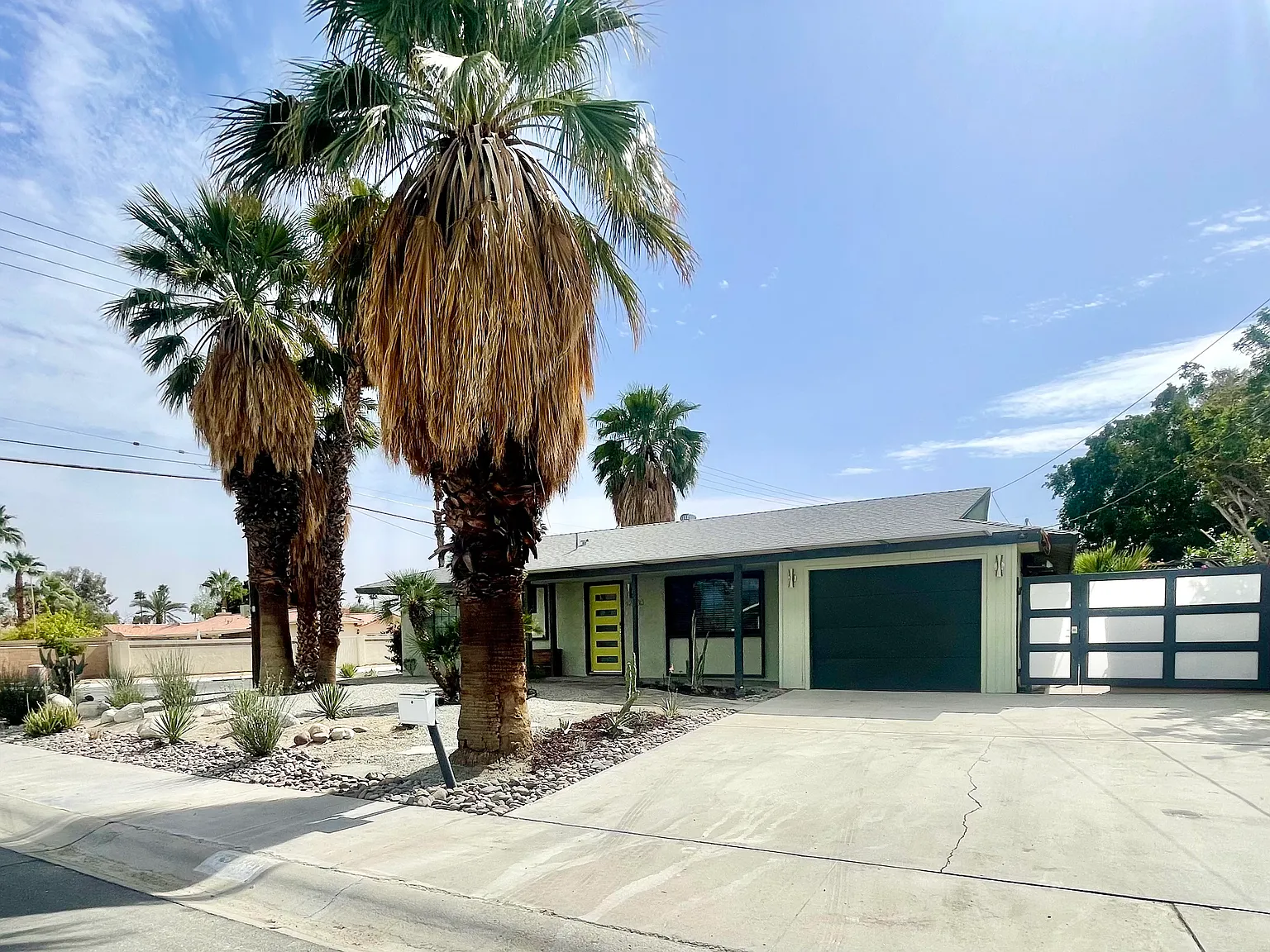 42900 Texas Ave — Photo 3