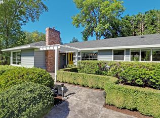 8725 SW White Pine Ln, Portland, OR 97225