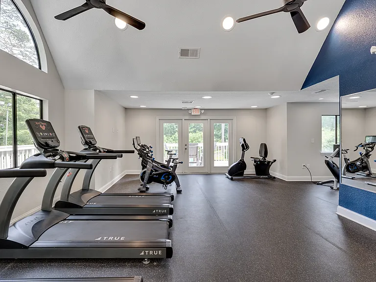 Lake Lynn Reserve Apartments — Photo 22