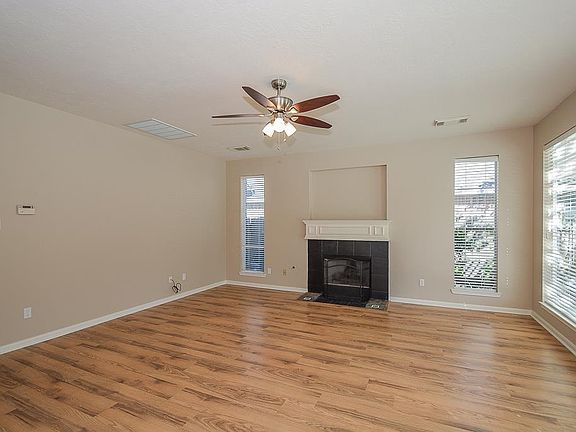 5th image of 1510 Summer Forest Dr