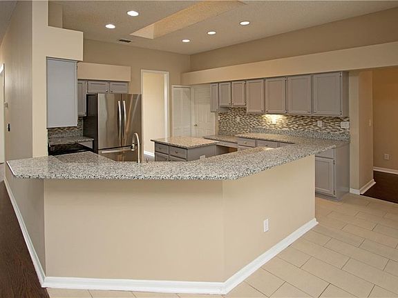 4th image of 3931 Ocita Dr