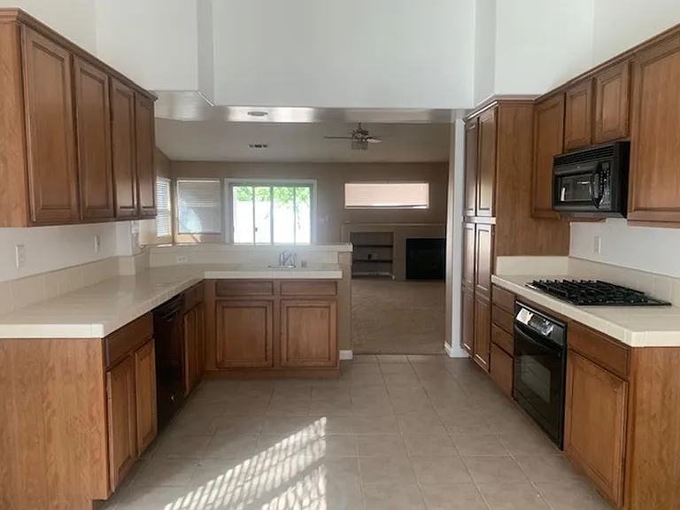 113 Cedmont Dr — Photo 6