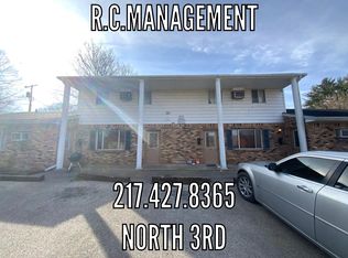 320 E N 3rd St APT 2, Georgetown, IL 61846