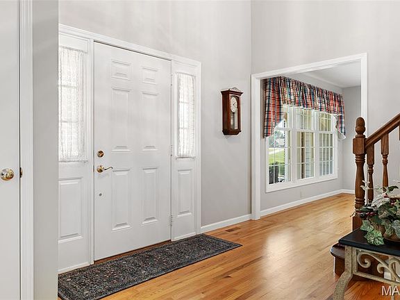 2nd image of 3523 Brookwood Cir
