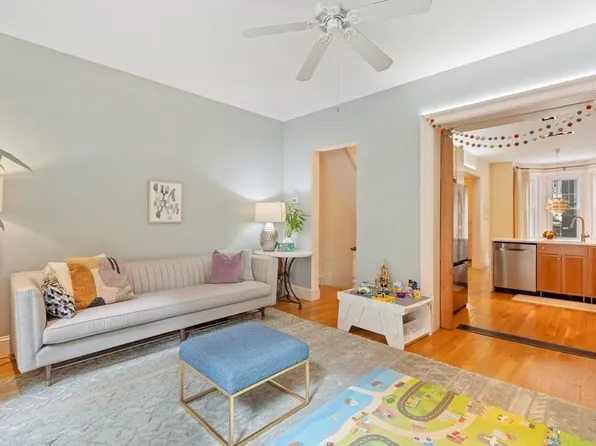 65 Van Reipen Avenue image 5 of 28