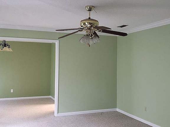 living room / dining