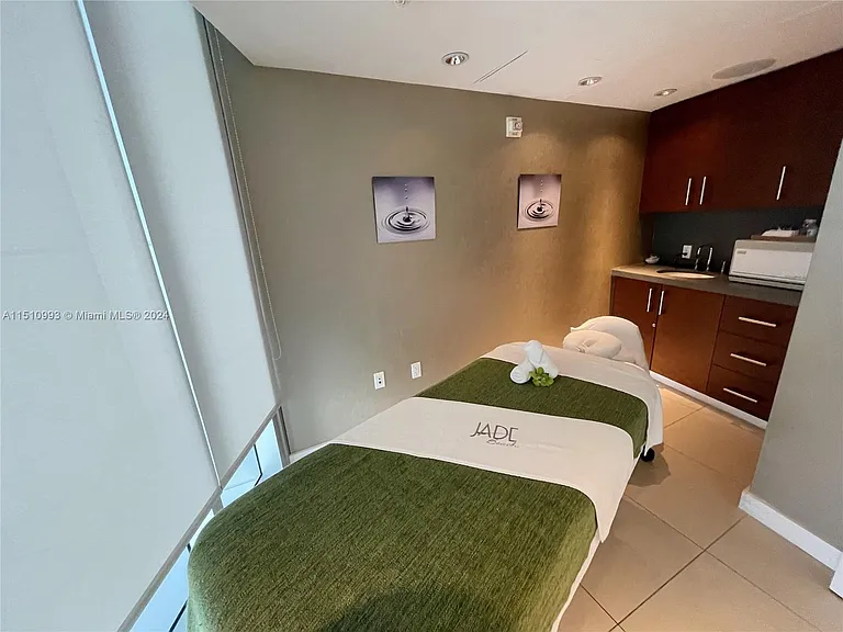 17001 Collins Ave #3008 — Photo 20