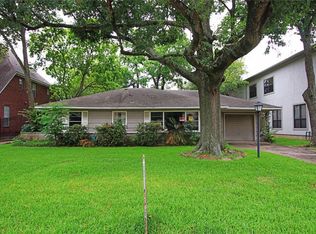 4905 Pine St, Bellaire, TX 77401