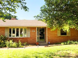 2817 E Rocklyn Rd, Springfield, MO 65804