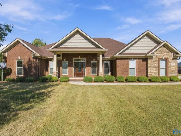 109 Grace Brook Cir, Meridianville, AL 35759