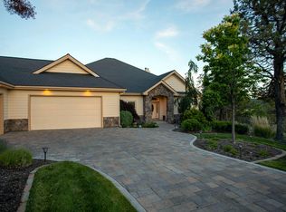 4045 Fox Sparrow Dr, Klamath Falls, OR 97601