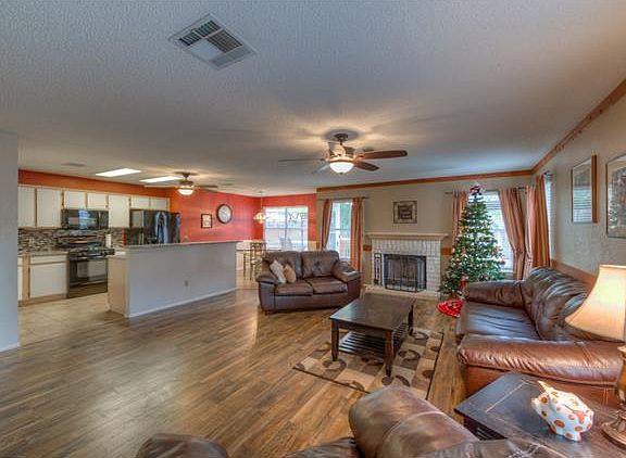 5th image of 1404 Cedar Crest Dr