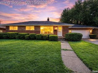 24756 Hill Ave, Warren, MI 48091