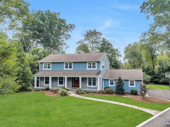 348 Rodney Rd, Wyckoff, NJ 07481