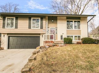 4228 66th St, Urbandale, IA 50322