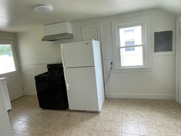 410 Massachusetts Ave #2 — Photo 7
