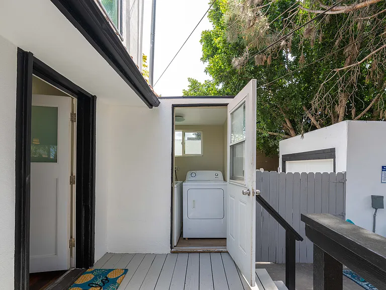 2631 1/2 Collier Ave — Photo 24