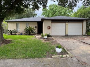 8414 Ashwyne Ln, La Porte, TX 77571