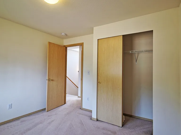 4006 NE 18th St — Photo 32