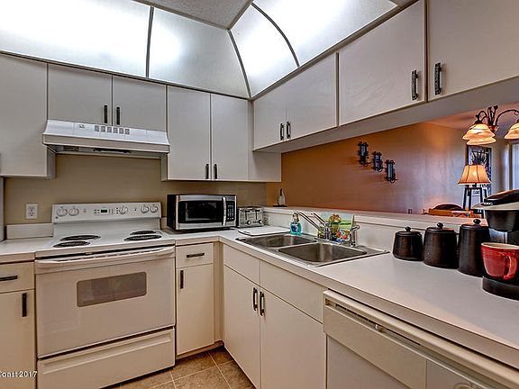 2nd image of 1410 Huntington Ln APT 1104