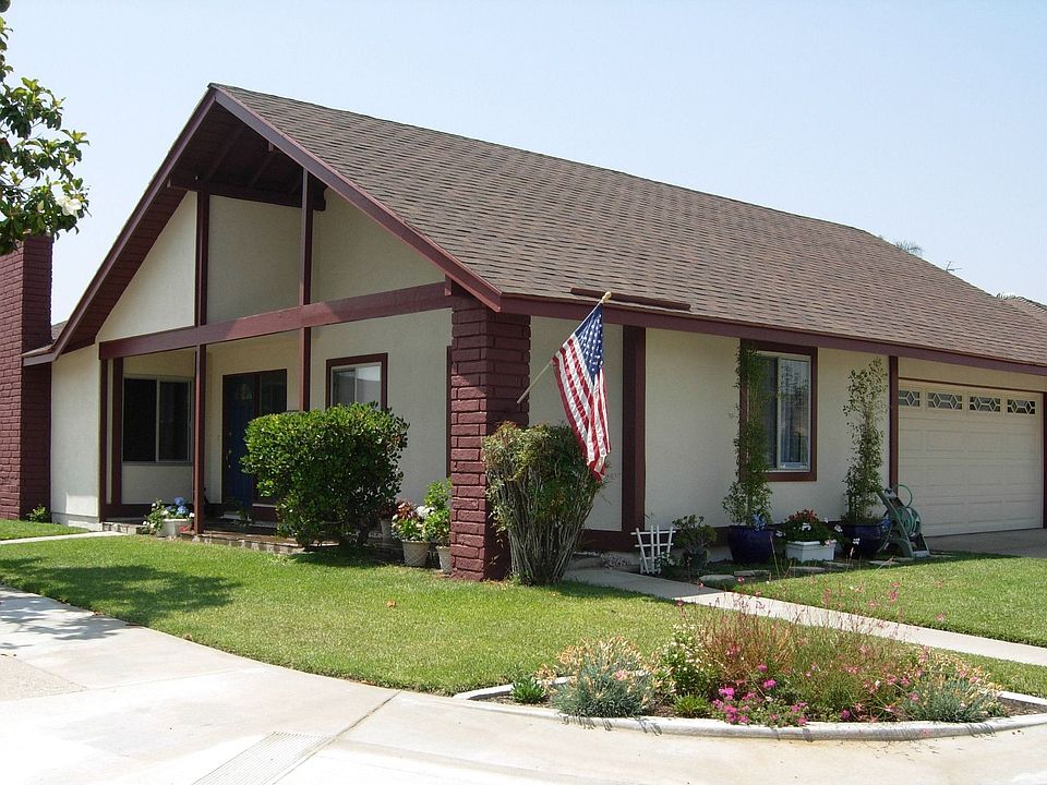 Great Corner Lot!